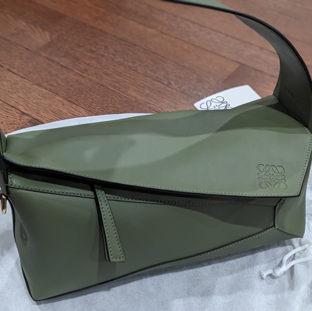 Loewe hobo puzzle bag, NEW!
